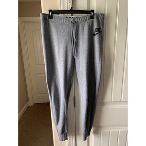 Nike Slim Leg Gray Sweatpants